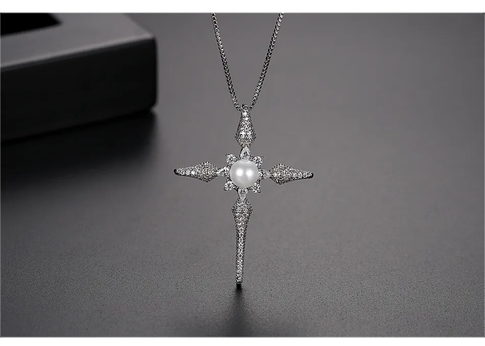 NÆRBILD AV JBX CROSS NECKLACE SILVER