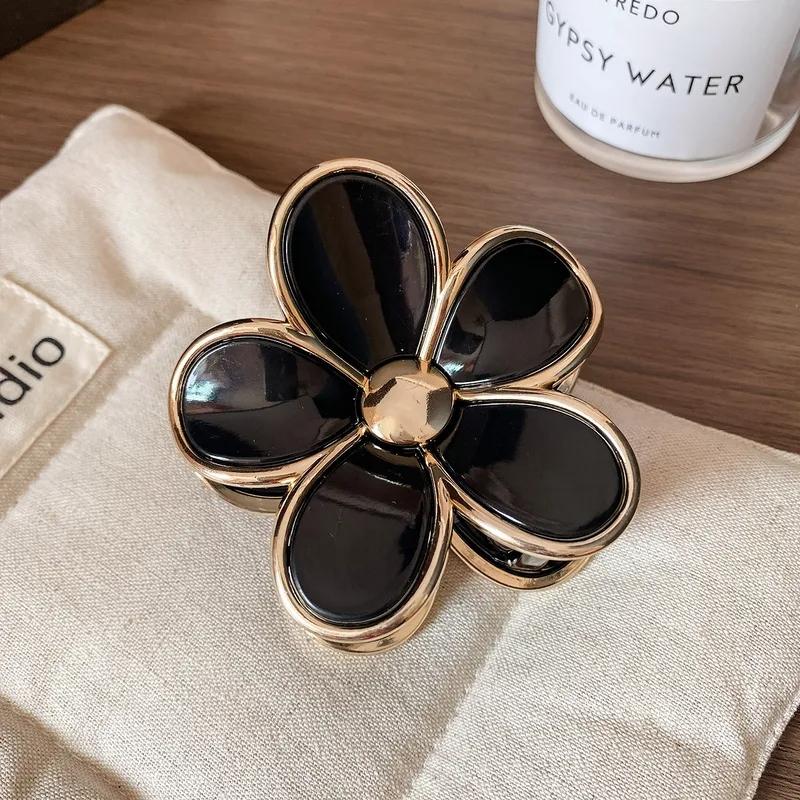 AVI Accessories Flora hair clip black